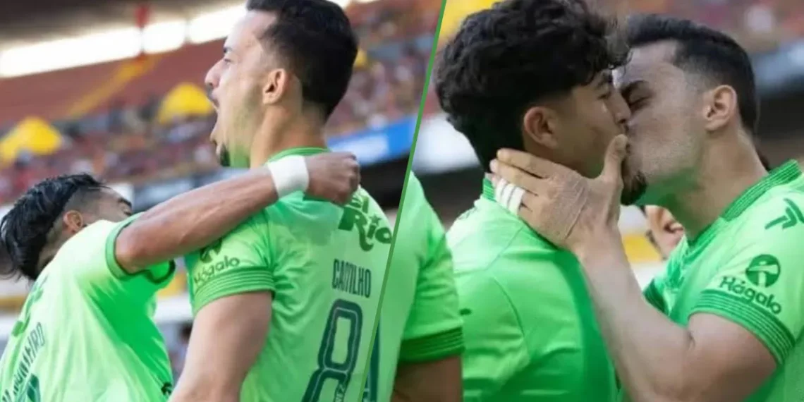 Y no son del América: futbolistas mexicanos se dan tremendo ósculo luego de anotar un gol