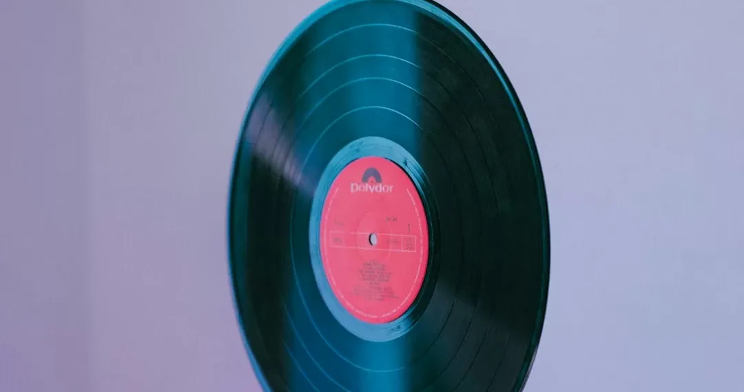 “La Música: Poderosa Expresión y Conexión en el Mundo”