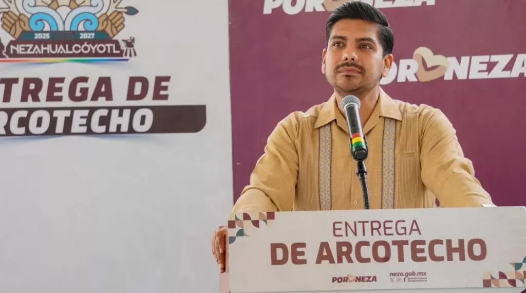 Habitantes de Nezahualcóyotl desconfían de Adolfo Cerqueda