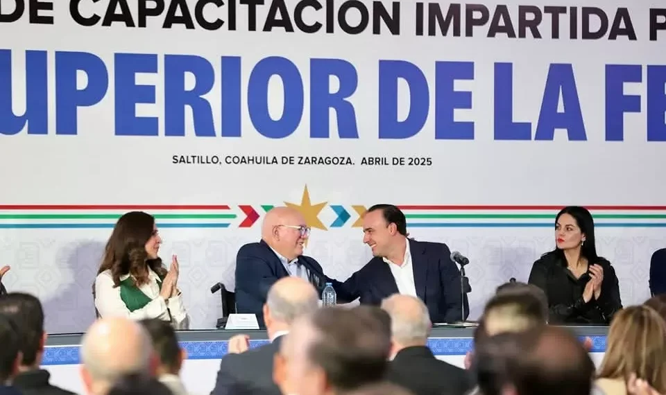 Capacitan a funcionarios estatales y municipales sobre fiscalización y rendición de cuentas