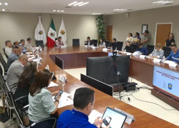 Niegan pago de refrendo a 448 concesionarios de taxi en Piedras Negras