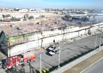 Demolerán Bodega Aurrerá incendiada en Frontera