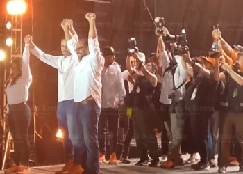 Cierra campaña Omar Castañeda con multitudinario influencia en Gómez Palacio