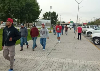 Devuelven a 300 jornaleros por presuntas fallas con sus visas de trabajo