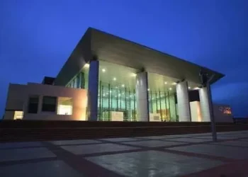 Estudiantes de UAdeC presentan obra de teatro con causa en Monclova