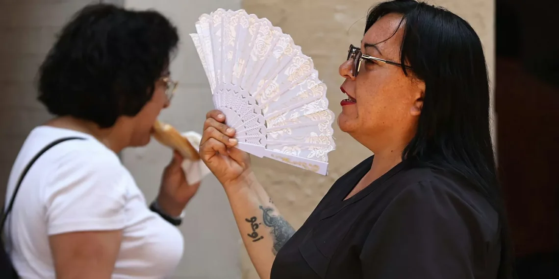 Altas temperaturas disparan demanda de tinacos subsidiados