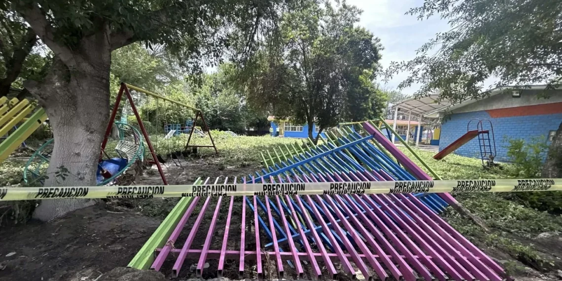 Tras lluvias, restauran escuelas afectadas en Monclova