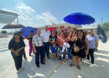 Instalarán techumbre de apariencia segura tras manifestación de padres en Ramos Arizpe