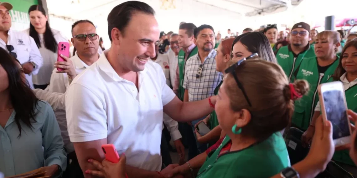 regidor Manolo Jiménez y alcaldes de Coahuila felicitan a las mamás coahuilenses