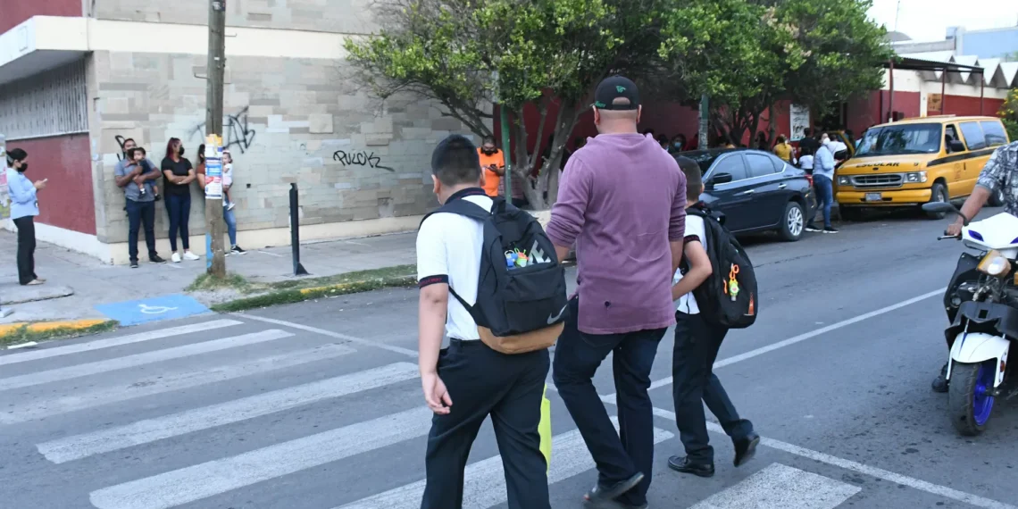 Durango anuncia otro megapuente por el Día del Maestro