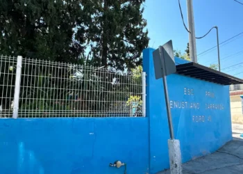 Piden destitución de la directora y toman escuela primaria en Frontera