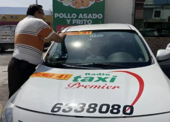 Denuncian difamación en redes contra operadores de taxi de la Región emporio