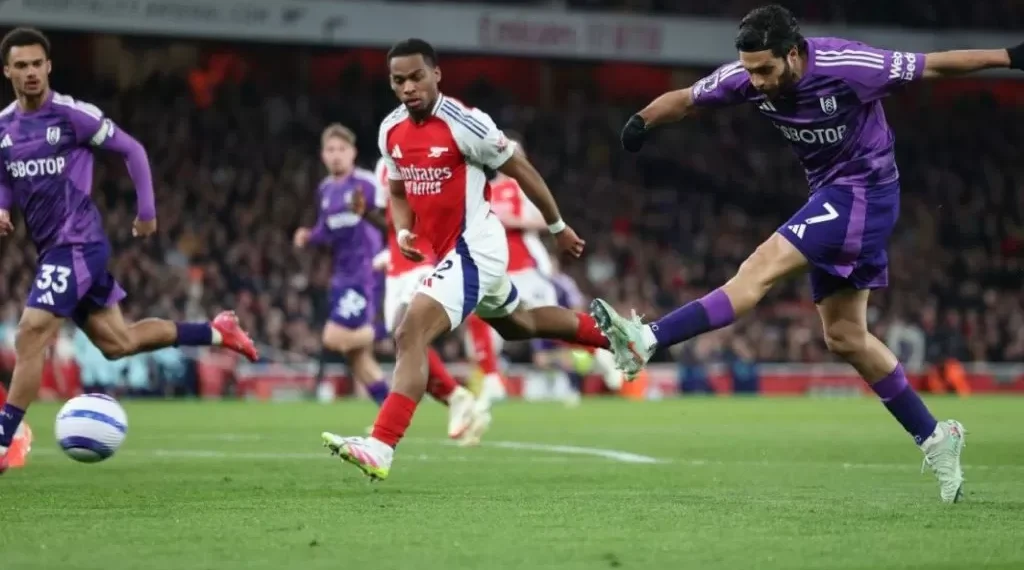 Raúl Jiménez marca el triunfo del Fulham
