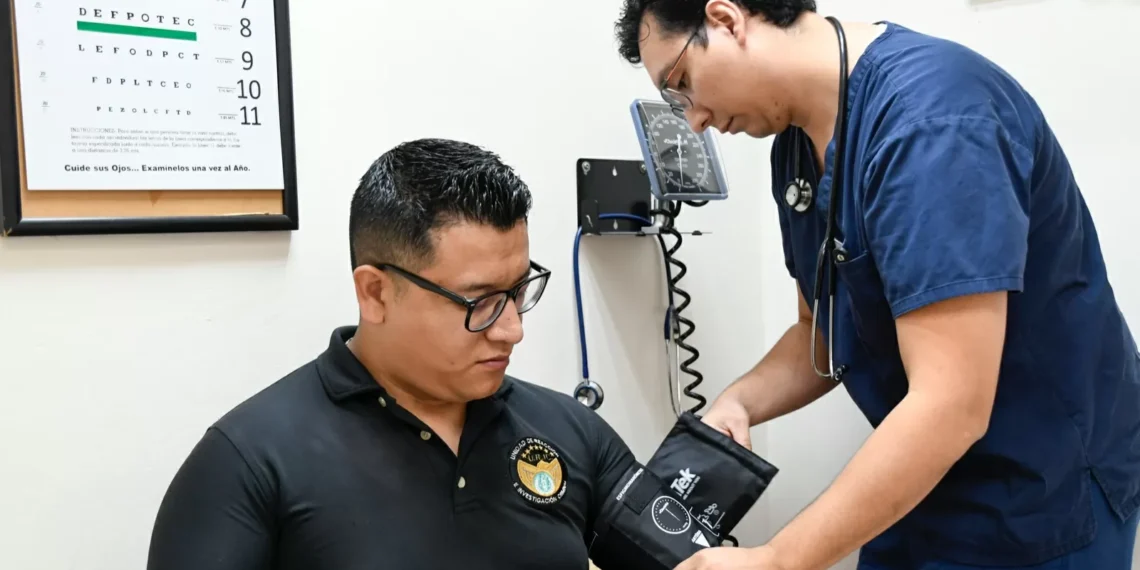 Centro de Evaluación y Control de firmeza de Coahuila recibe reconocimiento de la SSPC