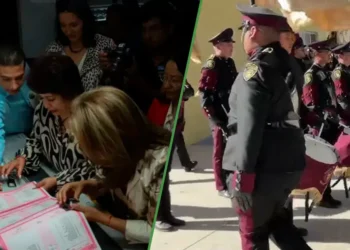 pretendiente con promedio de 7 asegura que “él siempre estuvo en la banda de guerra”