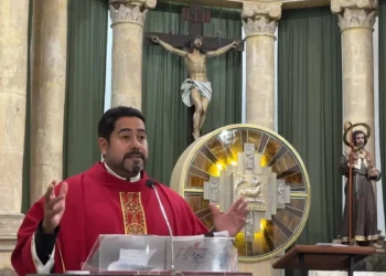 Misa solemne a santo Pedro y santo Pablo, pilares de la Iglesia Católica