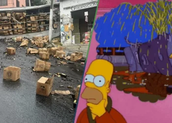 ¡Milagro! Vuelca camión con cerveza y nadie corrió a tomar producto