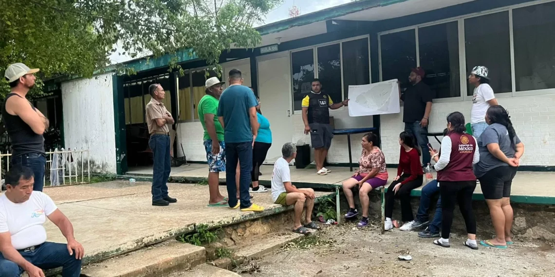 Servidores de la nación de Coahuila acuden a Oaxaca para negociar a los afectados por el huracán Erick