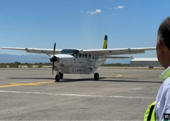 Despega vuelo inaugural Monclova-Monterrey