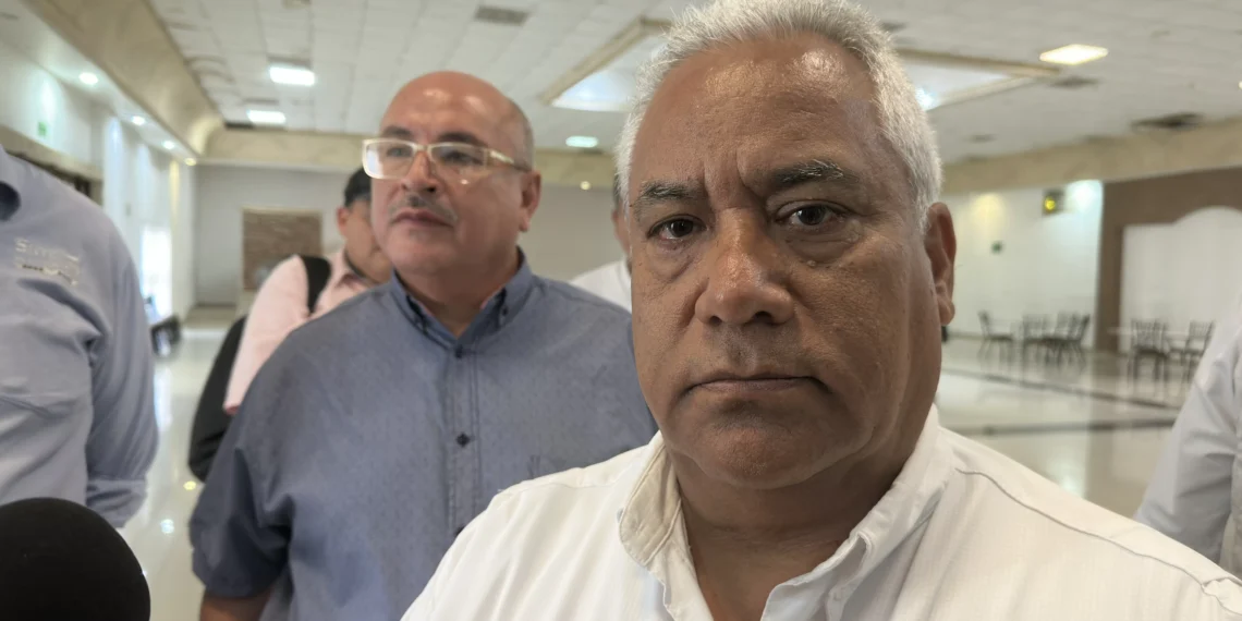 Recibirán maestros aumento salarial de 12%