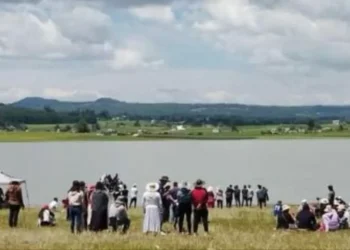 Menores tragados por presa de agua