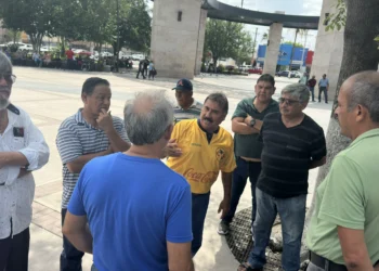 Defensa Laboral no permitirá extracción de equipos de AHMSA