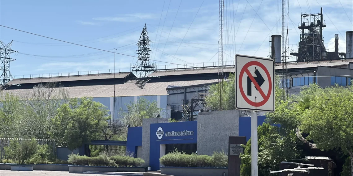 Sindicato prepara acción por extracción de equipos de AHMSA