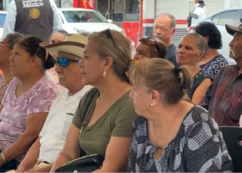 Organiza Bienestar baile para adultos mayores en Museo Coahuila y Texas