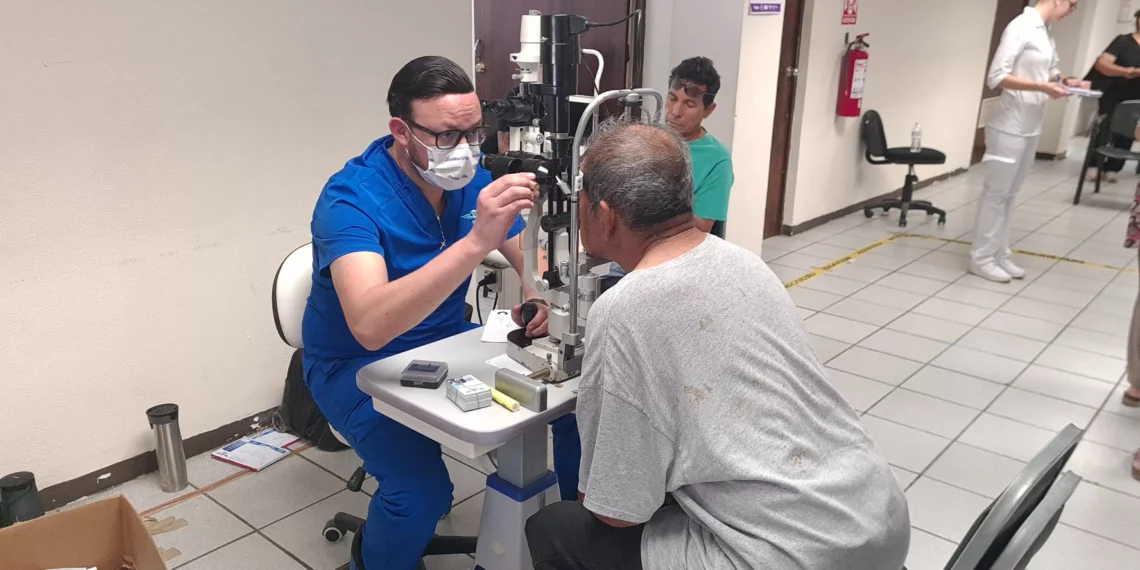 galopada de revisión médica a casi 600 aspirantes a cirugía de cataratas