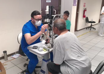 galopada de revisión médica a casi 600 aspirantes a cirugía de cataratas