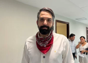 Que Mejía Berdeja se defienda solo, aunque sean calumnias: Antonio Attolini