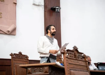 Antonio Attolini presenta denuncia de querella político contra el alcalde de Torreón