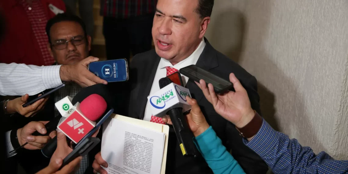 Ricardo Mejía solicita juicio político contra Congreso por omisión en revocación de ordenanza