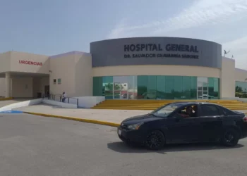 Fumigan Hospital puro ‘Dr. Chavarría Sánchez’ por gran cantidad de mosquitos