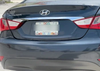Utilizan placas falsas de Durango en “regularización” de autos: UCD
