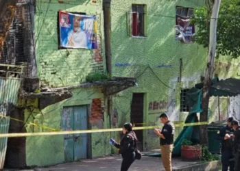 Hombre es asesinado dentro de su casa
