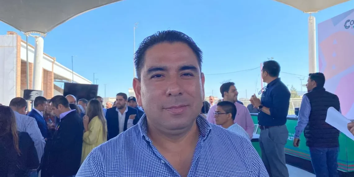 Imparten cursos de inglés a meseros en Saltillo para mejorar servicio