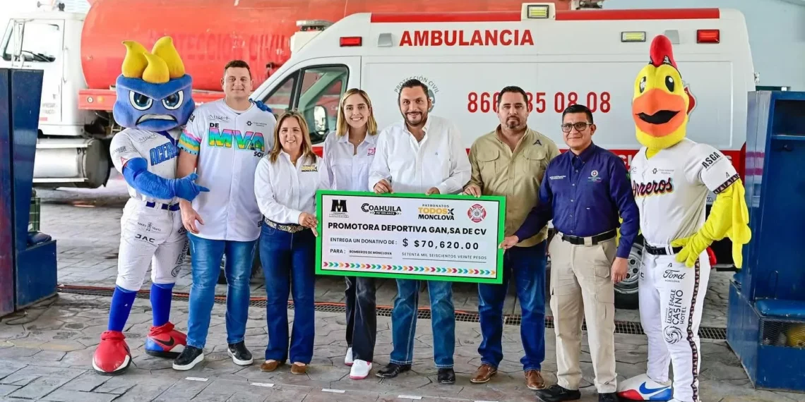 Entregan cheque por más de 70 mil pesos a Bomberos de Monclova