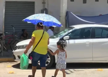 En temporada de calor, Coahuila suma 32 golpes de calor y deshidrataciones