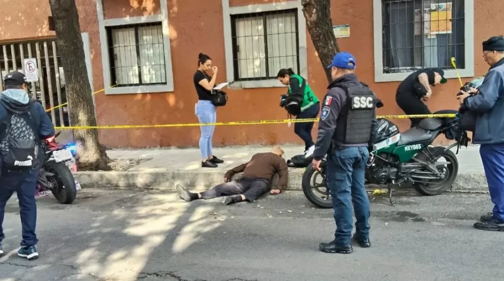 Muere hombre en circunstancias extrañas