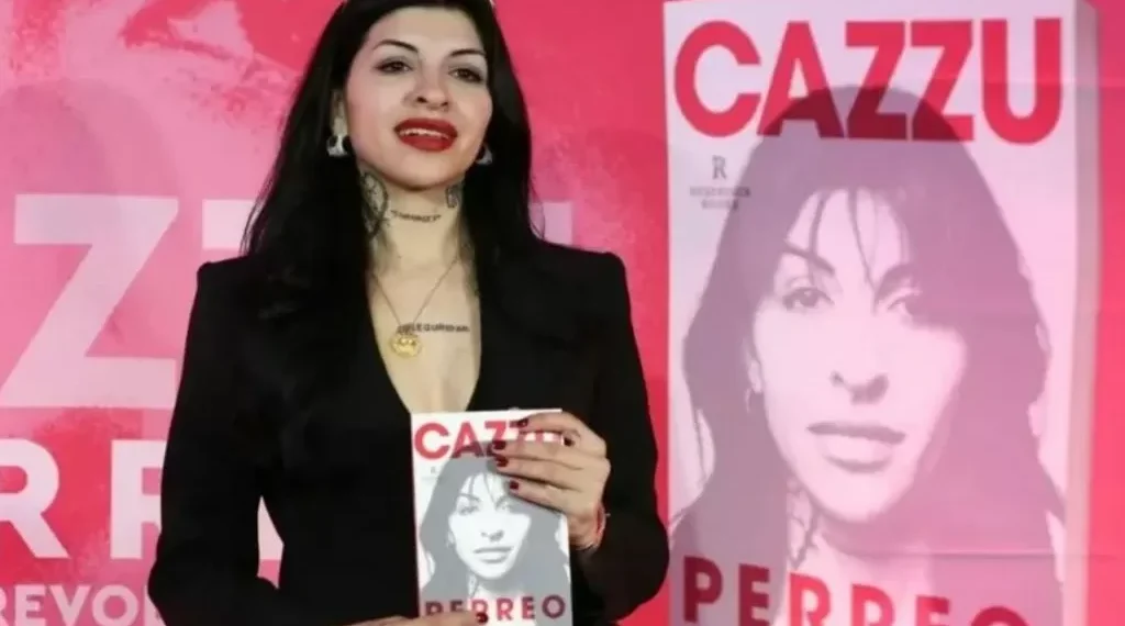 Con inteligencia, Cazzu combate la intolerancia y el machismo