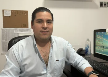 Conjuran huelga en Telmex: aceptan telefonistas 4.5% de aumento salarial