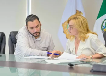 Carlos Villarreal y CECYTEC coordinan proyectos educativos para jóvenes de Monclova