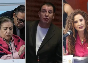 ¿Cuántas iniciativas han presentado los senadores de Durango y cómo se comparan con los diputados?