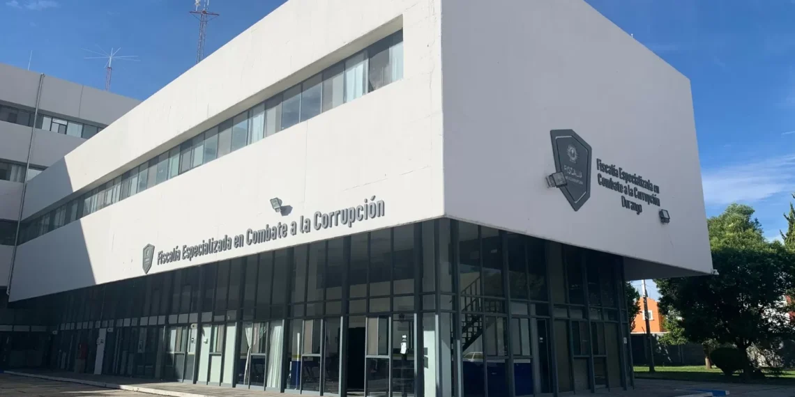 Maestros difuntos cobran bonos en Durango