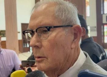 A los ‘noroñas’ hay que darles un zape para que entiendan: Carlos Robles