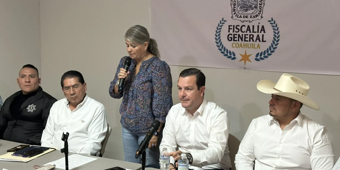 Se reúnen ganaderos de San Buenaventura con funcionarios de gobierno estatal