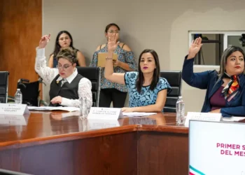 Aprueban por mayoría anteproyecto de Ley de Ingresos 2026