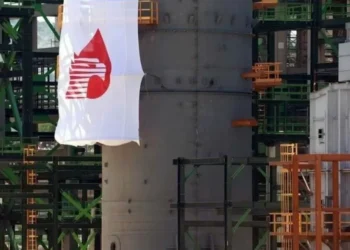 Cerraría Pemex trimestre con deuda de 80 mil mdd