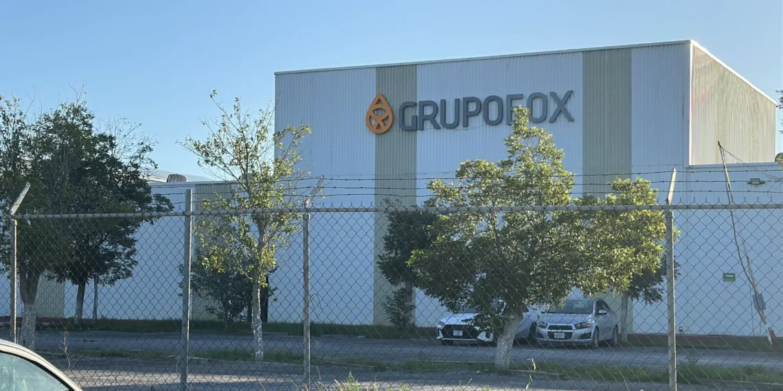 Grupo Fox enfrenta protestas por terminaciones, demora de salarios y cheques sin fondos en Castaños